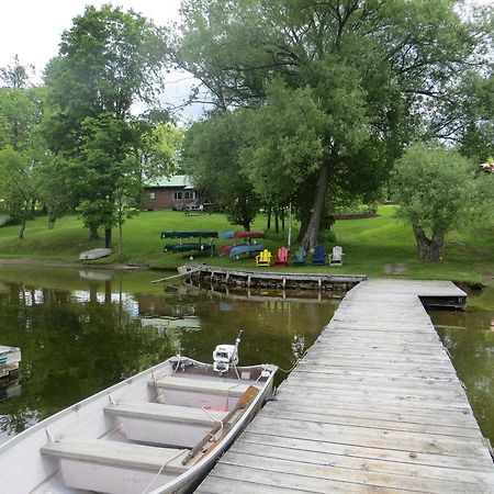 Bondi Village Cottage Resort Lake of Bays ภายนอก รูปภาพ