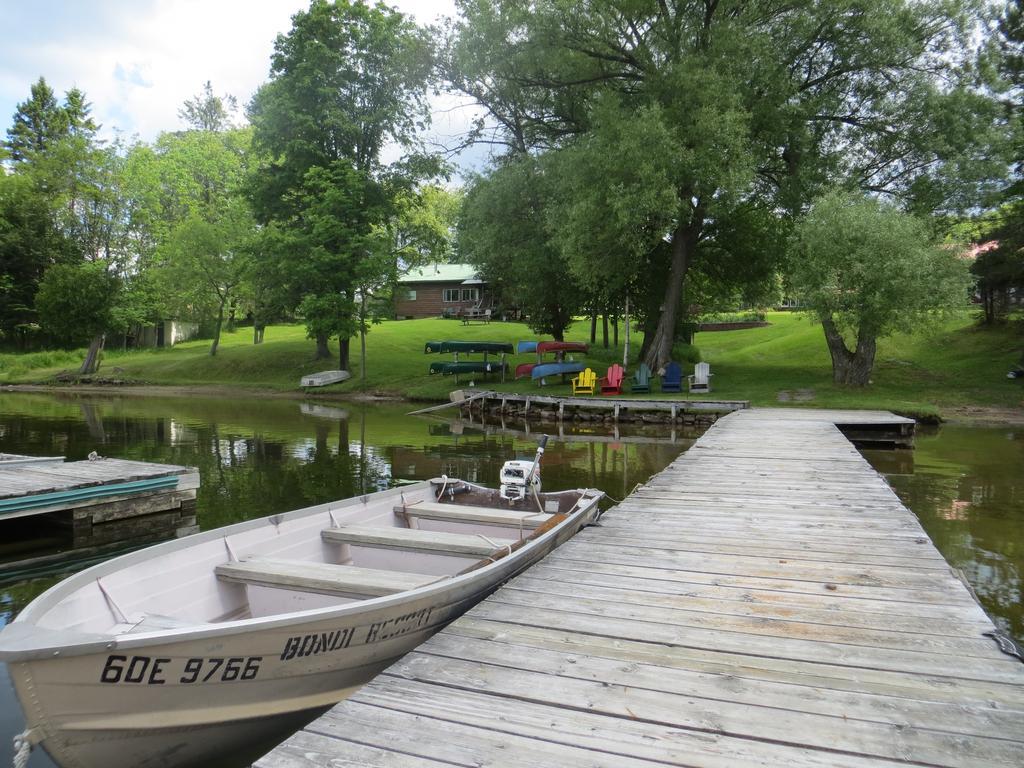 Bondi Village Cottage Resort Lake of Bays ภายนอก รูปภาพ