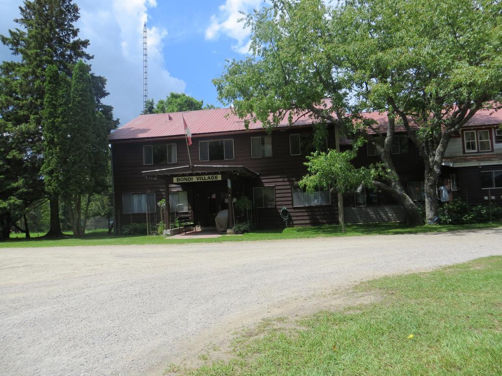 Bondi Village Cottage Resort Lake of Bays ภายนอก รูปภาพ