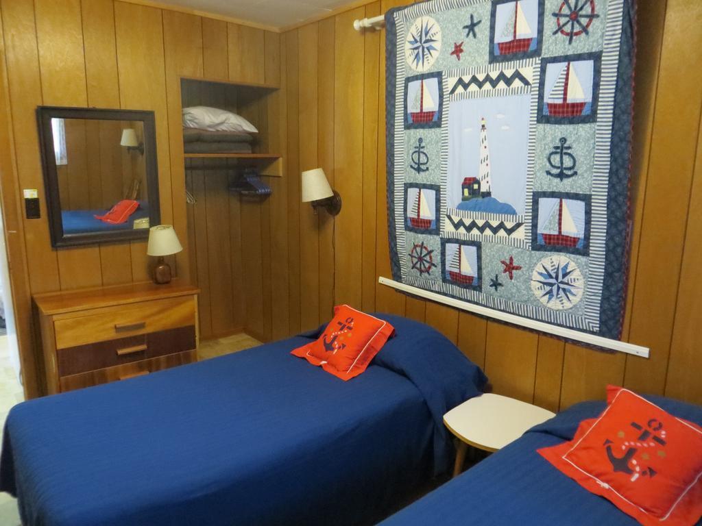 Bondi Village Cottage Resort Lake of Bays ภายนอก รูปภาพ