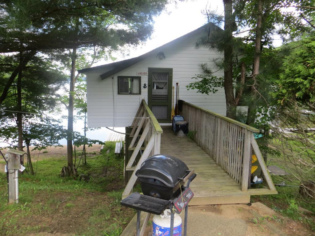 Bondi Village Cottage Resort Lake of Bays ภายนอก รูปภาพ
