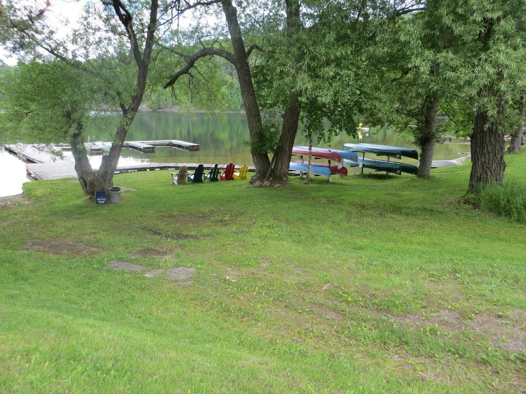 Bondi Village Cottage Resort Lake of Bays ภายนอก รูปภาพ