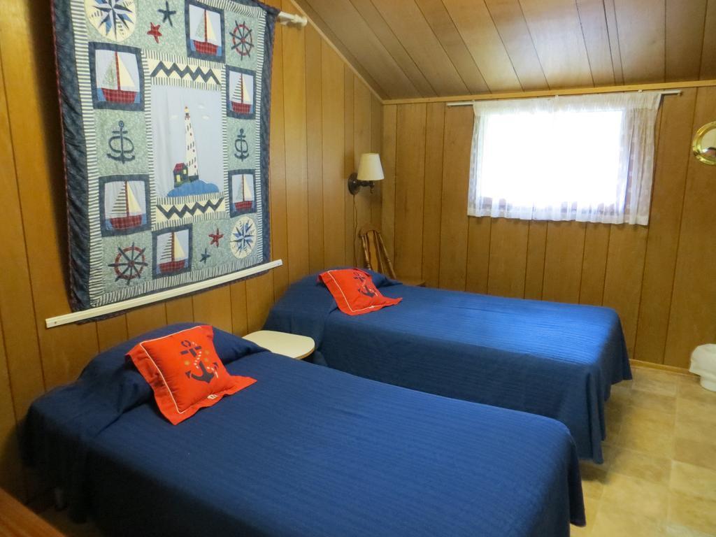 Bondi Village Cottage Resort Lake of Bays ภายนอก รูปภาพ